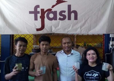 Bali Life Foundation Belajar Upcycling Botol (12 September 2019)